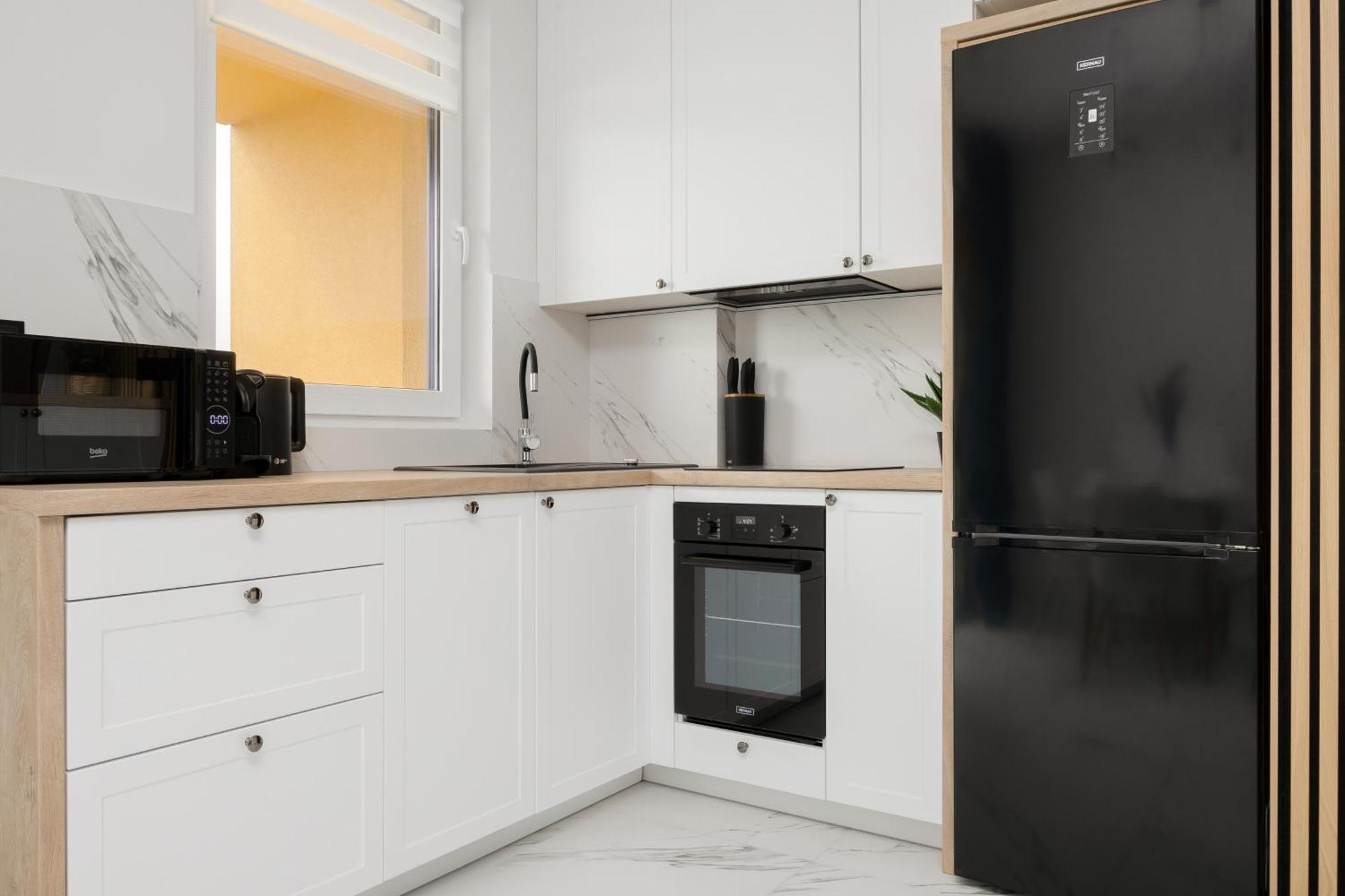 Stylish Apartments With Parking By Noclegi Renters Varsovie Extérieur photo